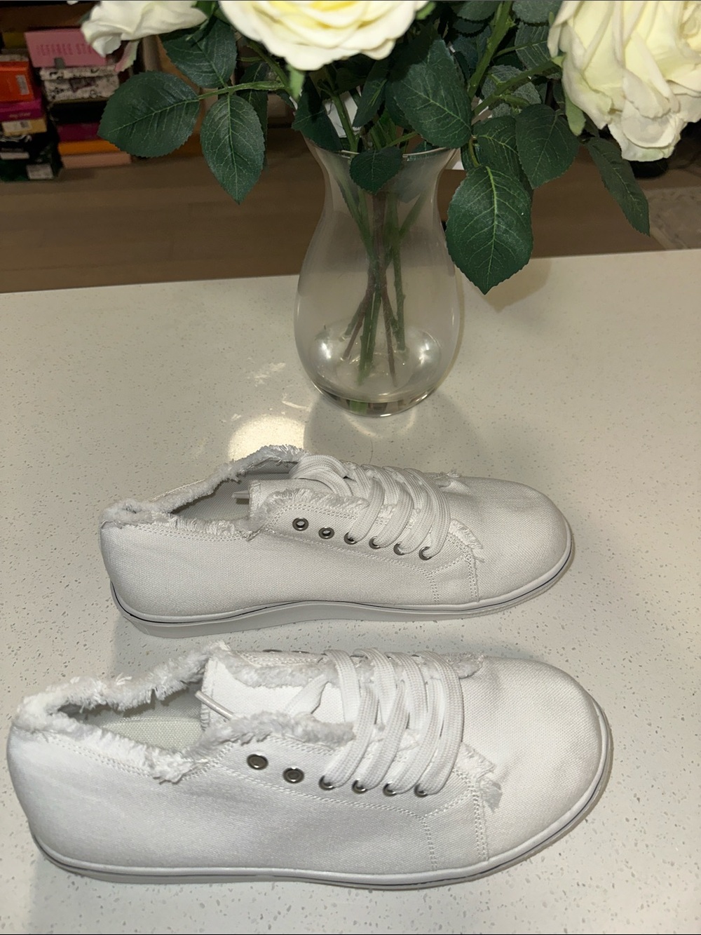 Classic Women's White Canvas Sneakers - Unbranded,New, Size:44